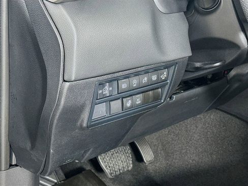 Used 2025 Toyota Tundra Limited image 10