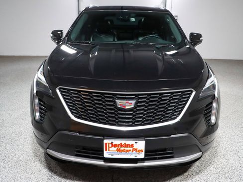 Used 2021 Cadillac XT4 Premium Luxury image 4