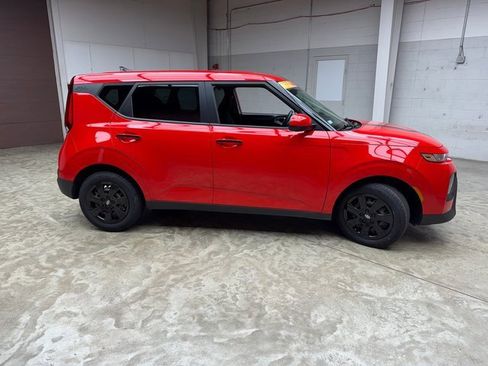 Used 2020 Kia Soul LX image 6