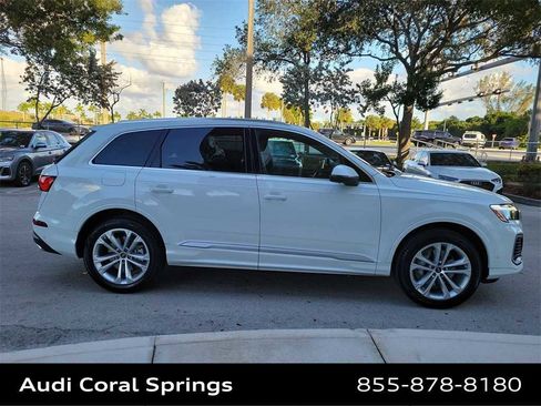 Certified 2025 Audi Q7 3.0T Premium w/ Convenience Package image 9