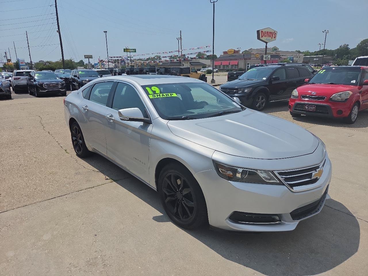 Used 2019 Chevrolet Impala LT w/ Sunroof and Spoiler Package FWD image 4