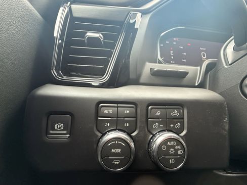 New 2026 GMC Sierra 1500 AT4 w/ AT4 Premium Package AWD/4WD image 42