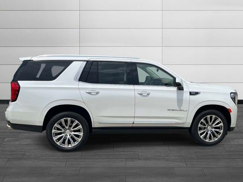Used 2021 GMC Yukon Denali w/ Denali Premium Package AWD/4WD image 6
