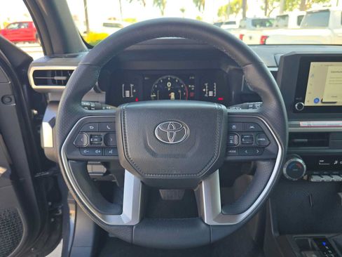 Certified 2026 Toyota 4Runner SR5 AWD/4WD image 25