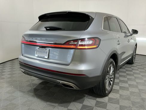 Used 2022 Lincoln Nautilus Reserve AWD/4WD image 5