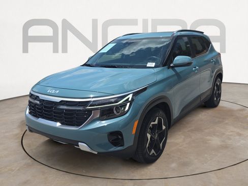Certified 2024 Kia Seltos EX FWD image 4