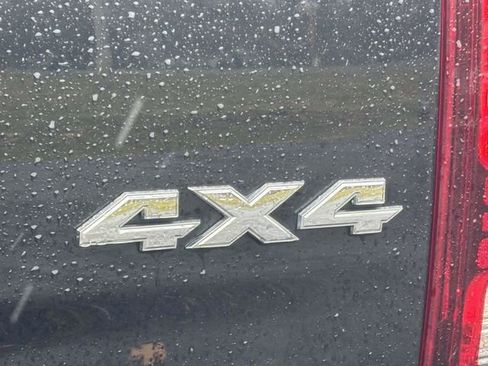 Used 2017 RAM 1500 Sport image 32