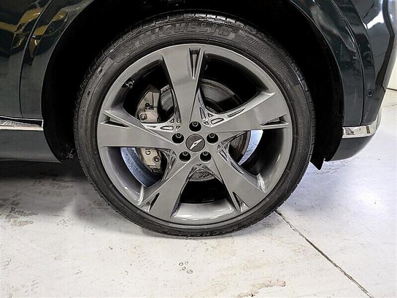 Used 2022 Genesis GV80 3.5T w/ Prestige Package 07 AWD/4WD image 12