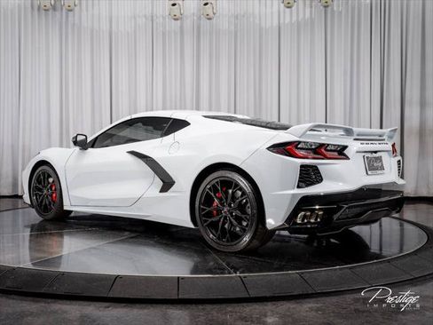 Used 2024 Chevrolet Corvette Stingray Premium Cpe w/ Z51 Performance Package RWD image 12