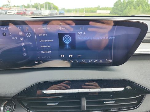 New 2025 Buick Enclave Preferred w/ Power Package image 12