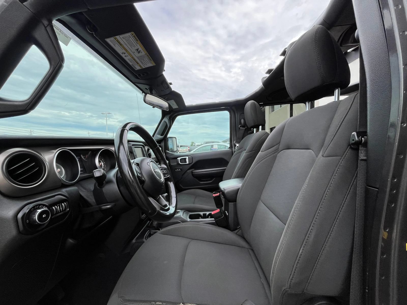 Used 2020 Jeep Wrangler Unlimited Sport S AWD/4WD image 28