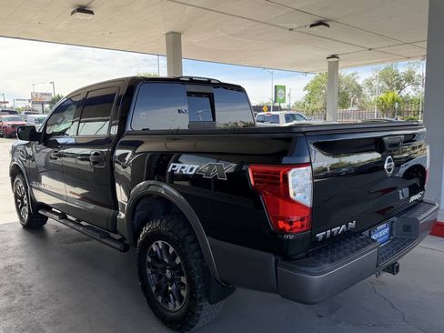 Used 2017 Nissan Titan PRO-4X AWD/4WD image 5