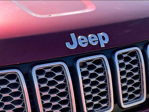 Used 2020 Jeep Grand Cherokee Summit w/ Platinum Series Group AWD/4WD image 30