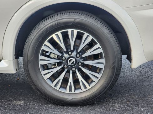 Used 2022 Nissan Armada SL w/ Midnight Edition Package image 10