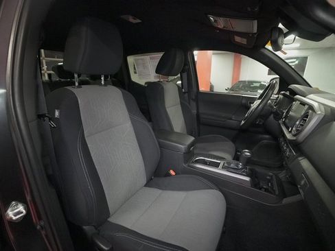 Certified 2022 Toyota Tacoma TRD Sport image 20