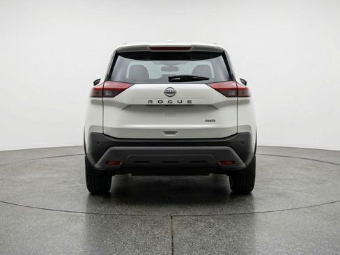 Used 2025 Nissan Rogue SV FWD image 7