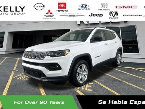 Certified 2022 Jeep Compass Latitude image 1