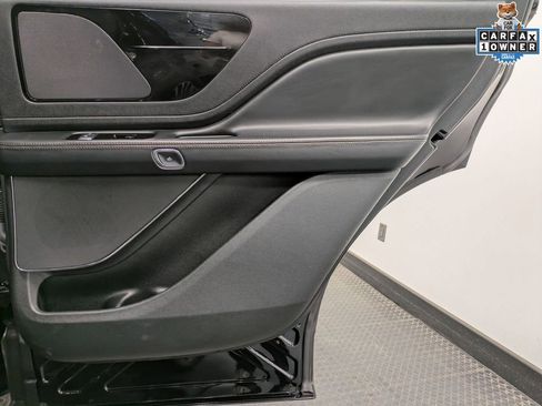 Used 2022 Lincoln Aviator AWD w/ Premium Package image 26