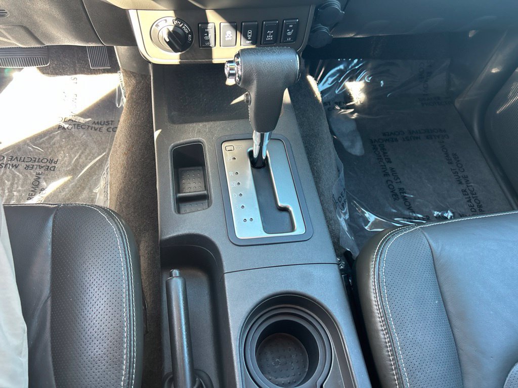 Used 2014 Nissan Frontier PRO-4X w/ Pro-4x Luxury Package AWD/4WD image 17