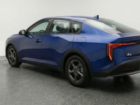 Used 2025 Kia K4 LXS image 6