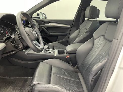 Used 2020 Audi Q5 2.0T Premium w/ Titanium Sport Package image 17