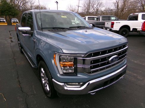 Used 2023 Ford F150 Lariat image 2