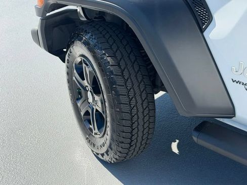 Used 2020 Jeep Wrangler Unlimited Sport S AWD/4WD image 24