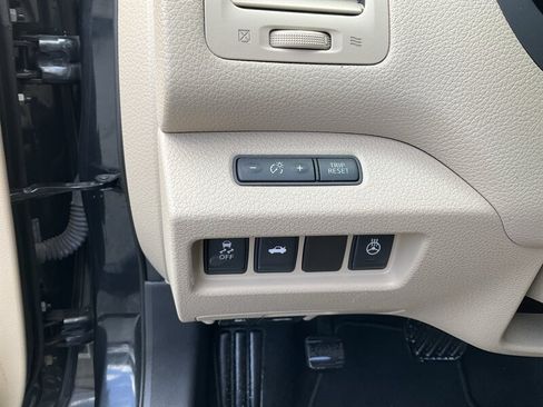 Used 2015 Nissan Altima 2.5 SL w/ Moonroof Package FWD image 19
