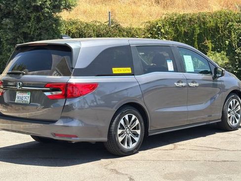 Certified 2024 Honda Odyssey EX-L image 4