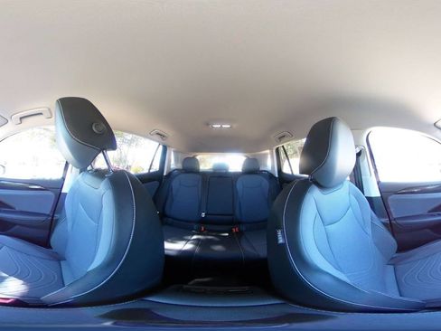 Used 2026 Volkswagen Tiguan SE AWD/4WD image 43