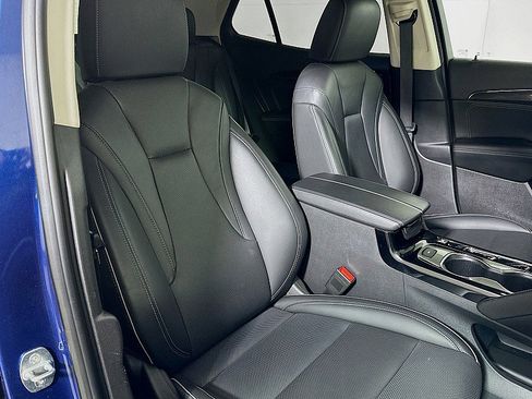 Used 2023 Buick Envision Essence image 25