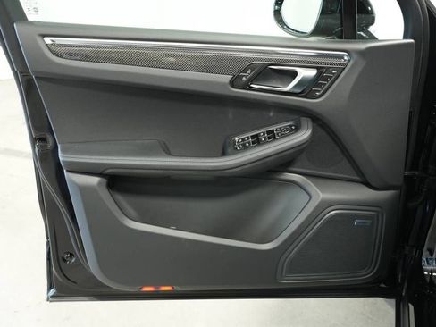 New 2026 Porsche Macan AWD/4WD image 24