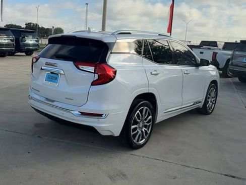 Used 2022 GMC Terrain Denali w/ LPO, Floor Liner Package AWD/4WD image 8