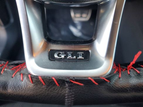 Used 2019 Volkswagen Jetta GLI image 27