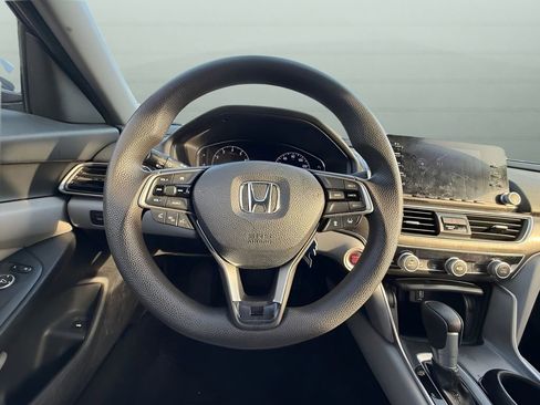 Used 2019 Honda Accord LX image 13