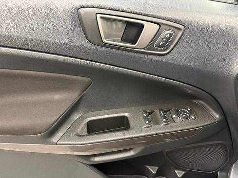 Used 2020 Ford EcoSport SE w/ SE Convenience Package image 11