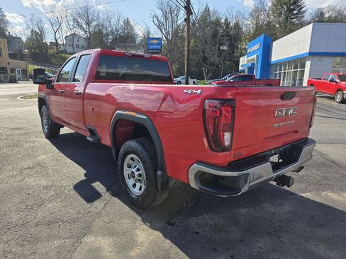Used 2024 GMC Sierra 2500 Pro w/ Convenience Package image 5