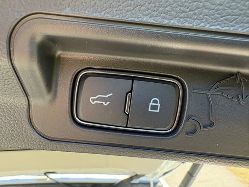 New 2026 Ford Explorer Active w/ Active Comfort Package image 21