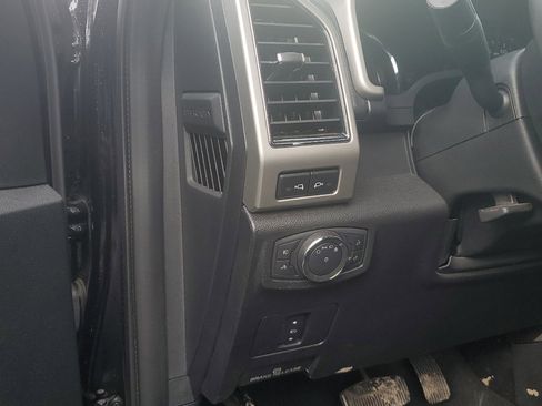 Used 2020 Ford F250 Lariat w/ Lariat Value Package image 8