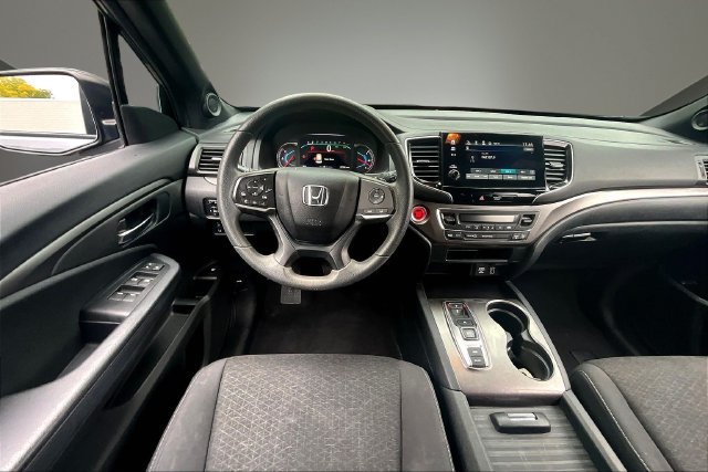 Used 2021 Honda Passport Sport image 8