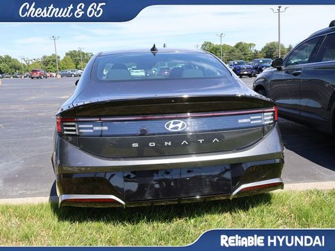 Used 2025 Hyundai Sonata SEL FWD image 18
