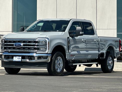New 2026 Ford F250 XLT w/ XLT Premium Package image 7