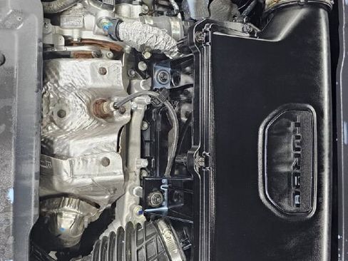 Used 2024 Jeep Compass Limited image 37