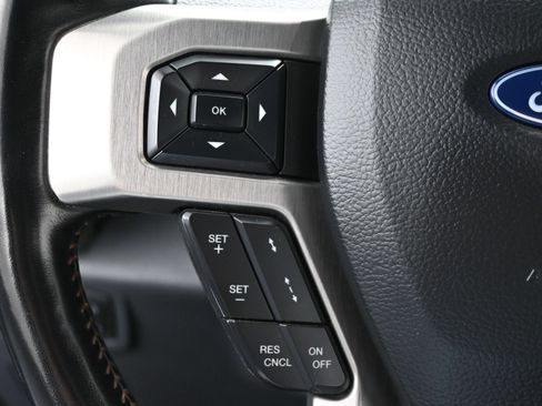 Used 2022 Ford F350 Platinum AWD/4WD image 34