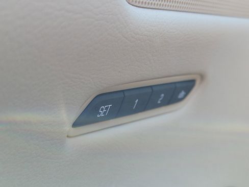 Used 2017 Cadillac XT5 Luxury w/ Driver Awareness Package image 24