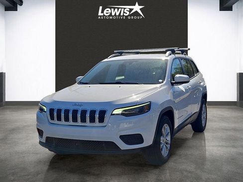 Used 2021 Jeep Cherokee Latitude w/ Mopar Interior Package FWD image 1