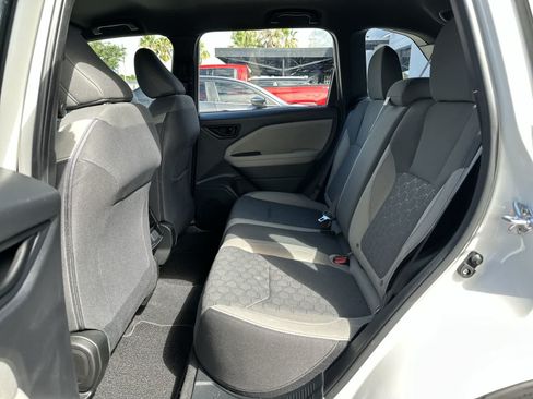 Used 2025 Subaru Forester AWD/4WD image 4