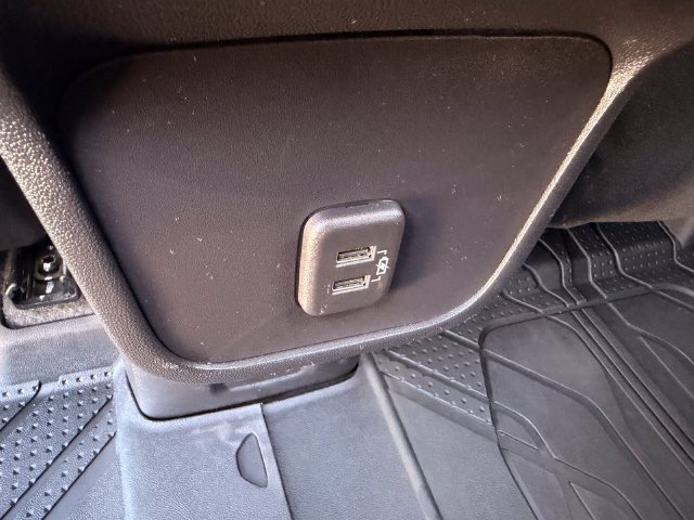 Used 2024 Chevrolet Equinox LT FWD image 9