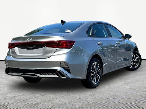 Used 2024 Kia Forte LXS FWD image 6