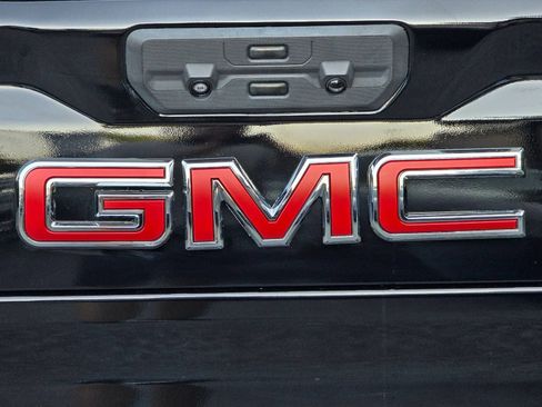 Used 2024 GMC Sierra 3500 AT4 w/ Technology Package AWD/4WD image 33